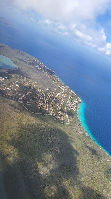 Luftaufnahme Küste und Siedlung Curaçao